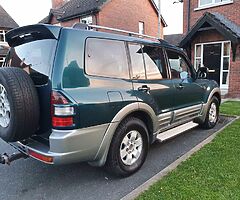 2002 Mitsubishi Shogun