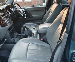 2002 Mitsubishi Shogun