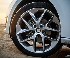 Seat Leon FR style alloy wheels 18'' 5x112