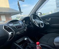 Hyundai ix35 2011 / Low km Diesel - Image 7/9