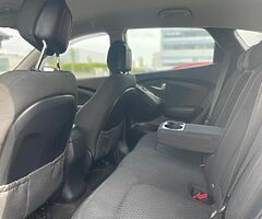 Hyundai ix35 2011 / Low km Diesel - Image 8/9