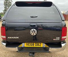 2019 Volkswagen Amarok - Image 6/10