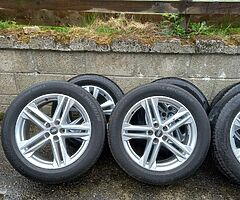 Audi Q5 19inch genuine alloy wheels with good tyres for sale