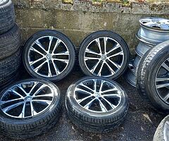 Vw 17inch genuine alloy wheels with good tyres for sale