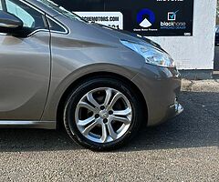 2015 Peugeot 208 - Image 7/10