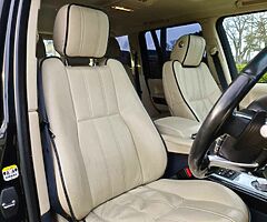 2011 Land Rover Range Rover Vogue TDV8 - Image 8/10