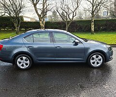 2017 SKODA OCTAVIA DIESEL HATCHBACK 2.0 TDI CR SE TECHNOLOGY - Image 5/10