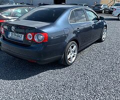 VW Mk5 Jetta 1.6 - Image 8/10