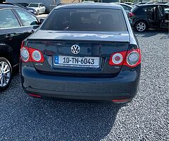 VW Mk5 Jetta 1.6 - Image 9/10