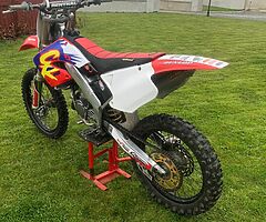2001 cr125
