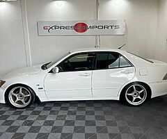 1999 Toyota  Altezza - Image 5/10