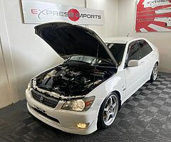 1999 Toyota  Altezza - Image 6/10
