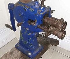 Cms bead roller