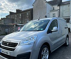 Peugeot partner 1.6 hdi cvrt/tax 2018