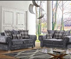 Brand new high quality designer 3+2 suite of furniture