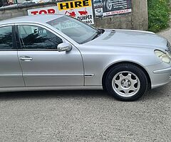 Mercedes-Benz E220 CDI Automatic - Image 4/10