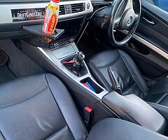 Bmw 318D - Image 9/10