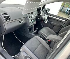 2012 Volkswagen Touran 7 seater we finance - Image 9/10