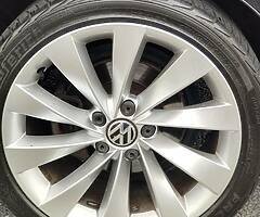 Volkswagen Passat CC - Image 9/10