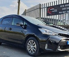 Prius Alpha 7 seater