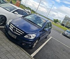 Mercedes B ￼