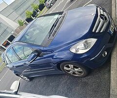 Mercedes B ￼