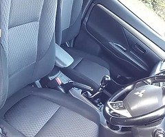 MITSUBLISHI OUTLANDER 2015 4WD, Full Service History - Image 4/7