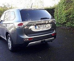 MITSUBLISHI OUTLANDER 2015 4WD, Full Service History - Image 7/7