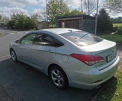 12 Hyundai i40 Read add