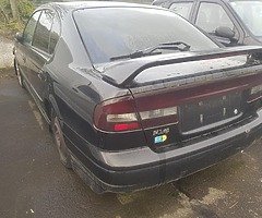 Subaru legacy b4 
For sale parts car full rolling shell no gearbox. Bonnet damaged.
 not breaking