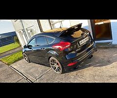 Ford Focus st line 1.0 eco boost - Image 5/7