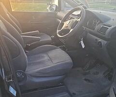VW Sharan 1.9 tdi 2008 - Image 4/10