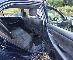 Toyota corolla 1.4 diesel, manual new tires - Image 6/10