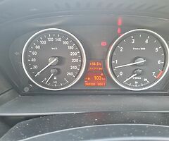 BMW 523i - Image 8/10
