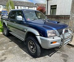 2003 Mitsubishi L200 2.5 4d56 Tdi.5 seater Crew cab tax 333e per year .Doe(cvrt)12/22 Tax paid 6/22