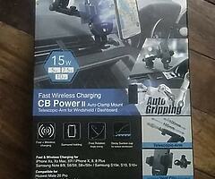 Capdase auto clamp mount for cars