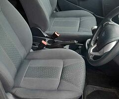 2012 Ford Fiesta - Image 10/10