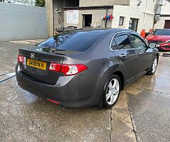 2010 Honda Accord - Image 3/10
