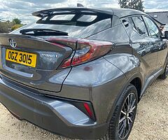 2019 Toyota C-HR - Image 3/10
