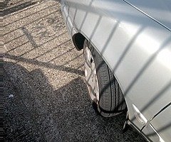 Very clean car automatic northern reg tax till July m.ot till January dundalk year 2001 - Image 3/6