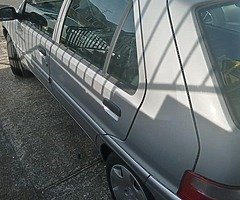 Very clean car automatic northern reg tax till July m.ot till January dundalk year 2001 - Image 4/6