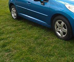207 rear blue doors