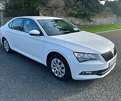 Skoda superb 2015 1.6 diesel manual transmission driving perfect