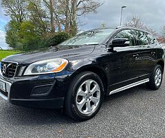 Volvo XC60 2012 5 seater automatic transmission Diesel engine - Image 4/10
