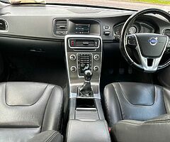 Volvo S60 2015 manual transmission Diesel engine - Image 7/10