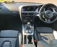 Audi A5  S line 2016 2.0l Diesel manual transmission - Image 6/9