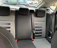 2011 Ford Focus 1.6TDCI Zetec - Image 8/10