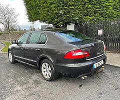 2010 Skoda Superb 1.9 TDI Ambition - Image 3/9