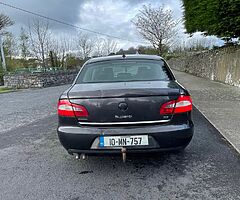 2010 Skoda Superb 1.9 TDI Ambition - Image 4/9