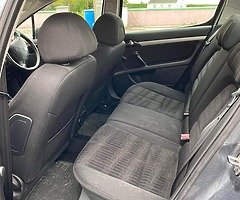 09. Peugeot 407.2.0.hdi - Image 5/6